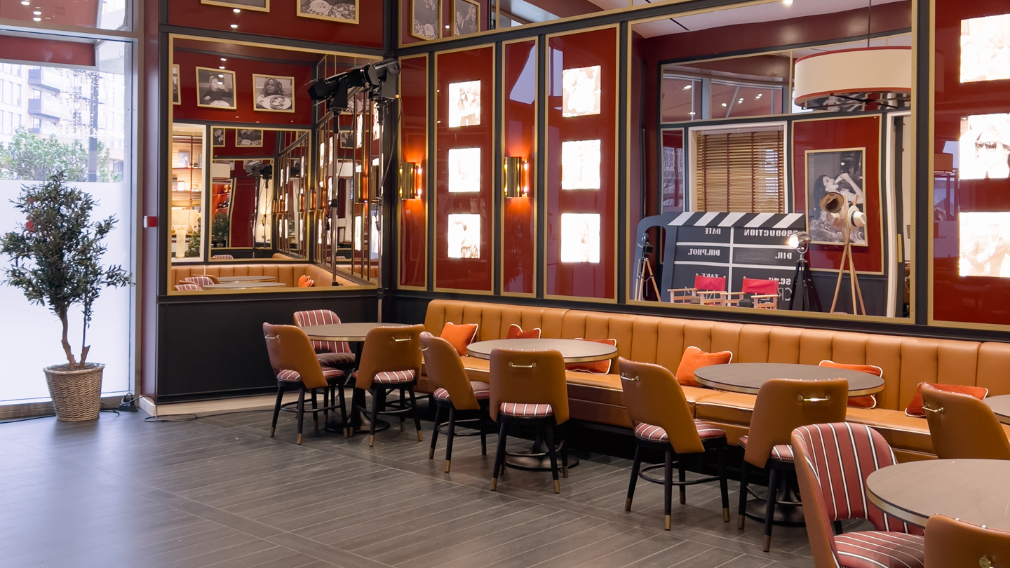 Crazy Pizza, T.C. Galerija, Beograd